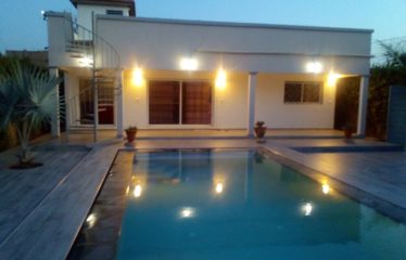 Saly keur Youngar – Charmante Villa plain pied  3 chambres avec piscine à vendre