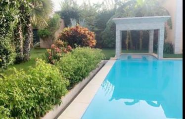 Nguérigne – Villa 4 chambres avec piscine originale à louer (location longue durée)