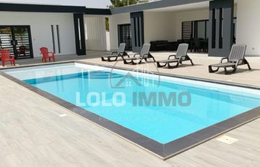 Nguérigne – Villa contemporaine neuve 4 chambres avec piscine à louer (longue durée).