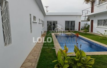 Nguérigne – Villa 5 chambres+3 ch avec piscine idéal pour maison d’hôtes à vendre.