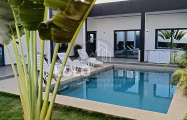 NGUERIGNE – Villa 3 chambres avec piscine à vendre.