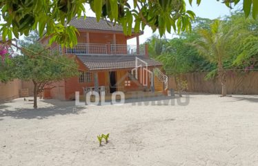 Warang – Villa 2 chambres proche plage à vendre.